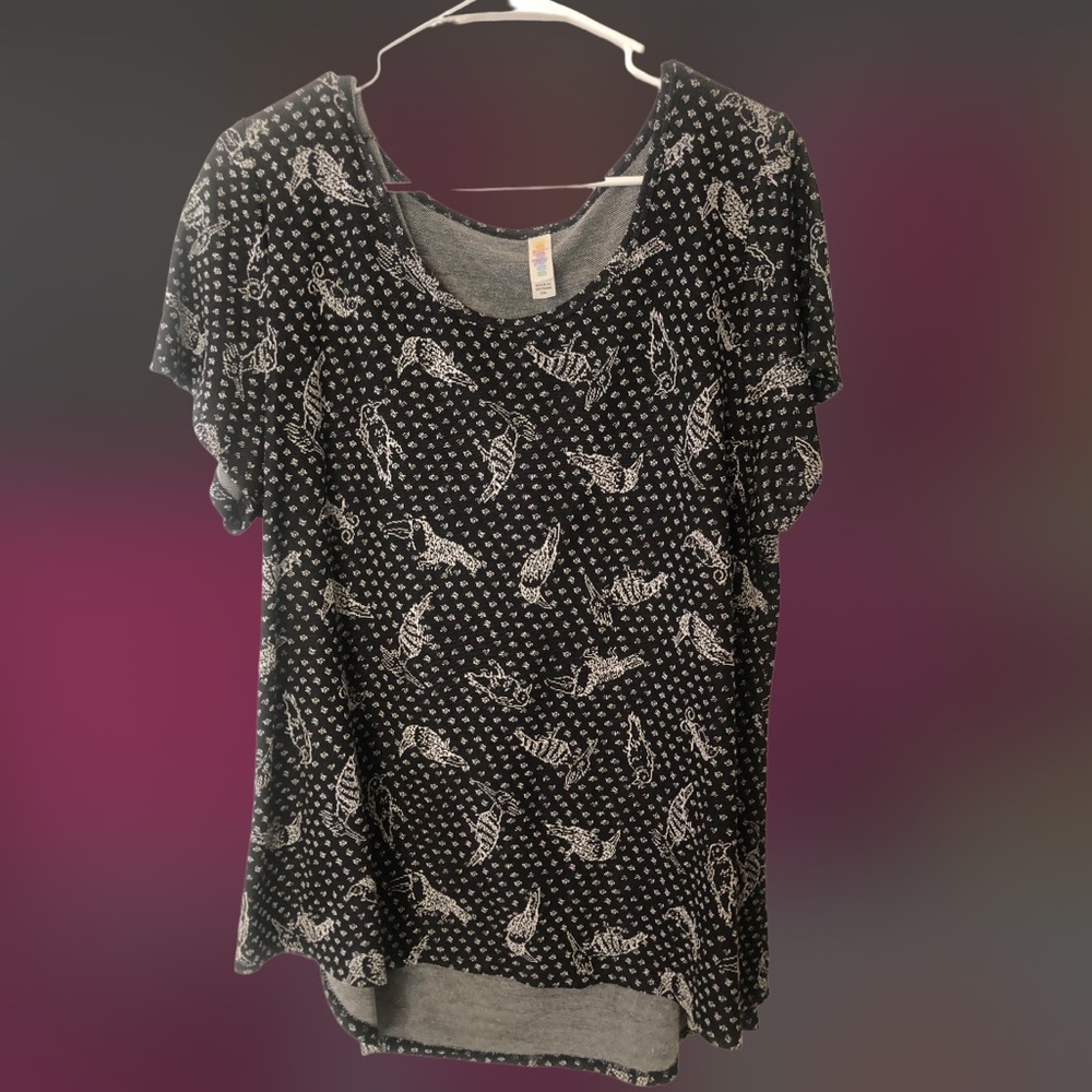LuLaRoe 2XL Irma Top Blouse with Crow Raven Pattern - High Lo Hem Spooky witchy
